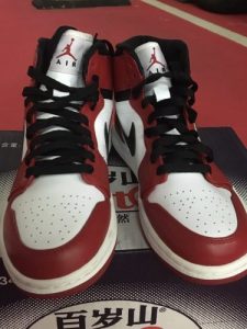  Air Jordans  1 Retro High OG  555088-101 photo review