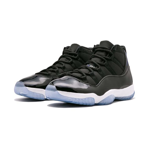  Air Jordans  11 Retro  ' Space Jam '  2016378037-003
