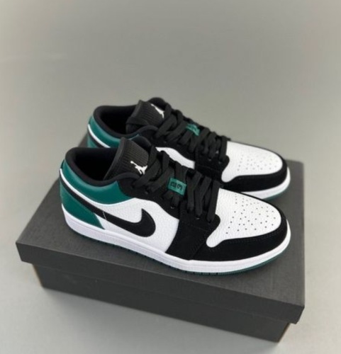  Air Jordans  1 Low  ' Mystic Green ' 553558-113 photo review