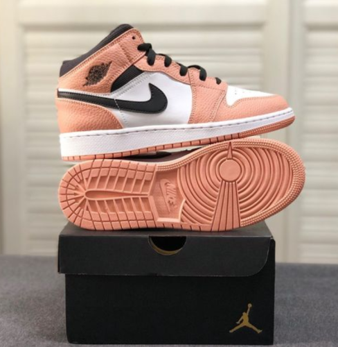  Air Jordans  1 Mid GS 'Pink Quartz'555112-603 photo review