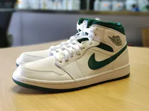  Air Jordans  1 Mid  ' Mystic Green ' CD6759-103 photo review