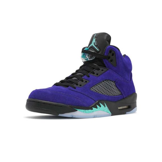  Air Jordans  5 Retro  ' Alternate Grape ' 136027-500