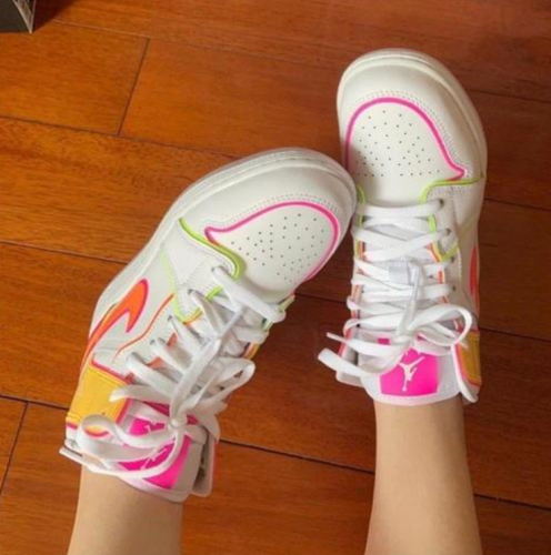  Air Jordans  1 Mid GS 'Edge Glow'CV4611-100 photo review