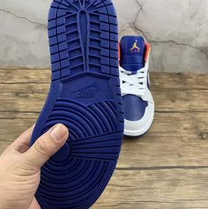  Air Jordans  1 Mid  ' White Deep Royal Blue ' 554724-131 photo review