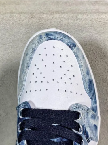  Air Jordans  1 Low SE  ' Washed Denim ' CZ8455-100 photo review