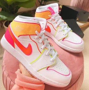  Air Jordans  1 Mid GS 'Edge Glow'CV4611-100 photo review