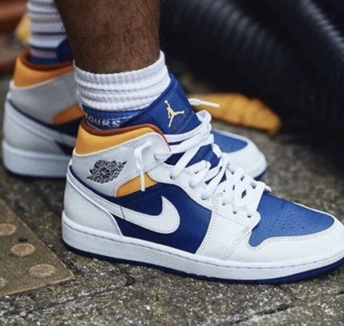  Air Jordans  1 Mid  ' White Deep Royal Blue ' 554724-131 photo review