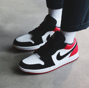  Air Jordans  1 Low  ' Black Toe ' 553558-116 photo review