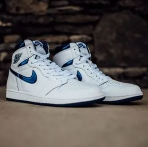  Air Jordans  1 Retro  ' Metallic Navy ' 555088-106 photo review