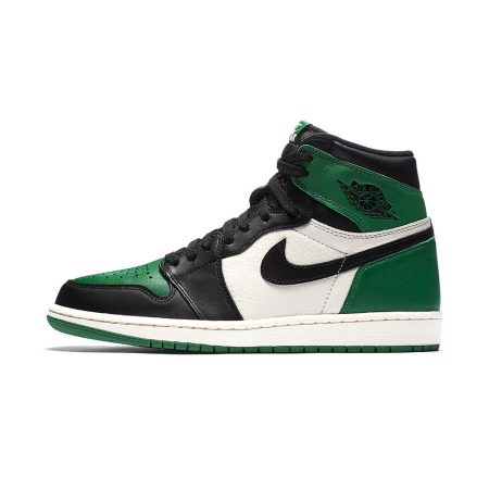  Air Jordans  1 Retro High OG ‘ Pine Green ‘ 555088-302