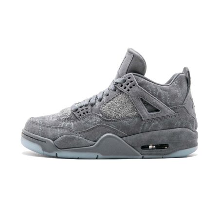  Air Jordans  4 Retro  ' KAWS x ' 930155-003