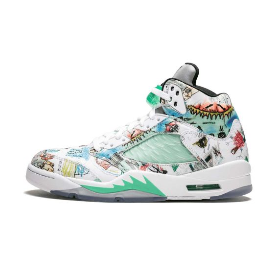  Air Jordans  5 Retro  ' Wings ' AV2405-900