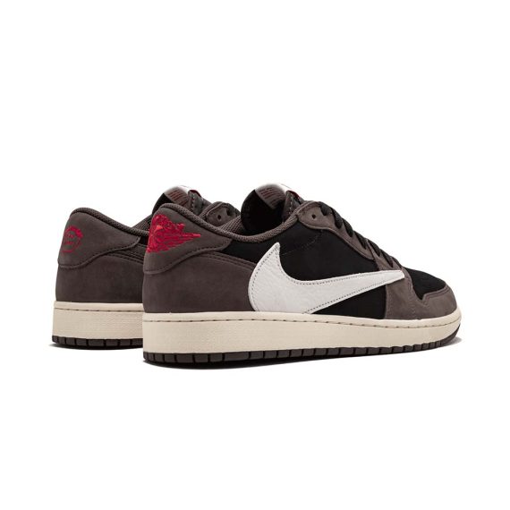  Air Jordans  1 Low  'Travis Scott ' CQ4277-001