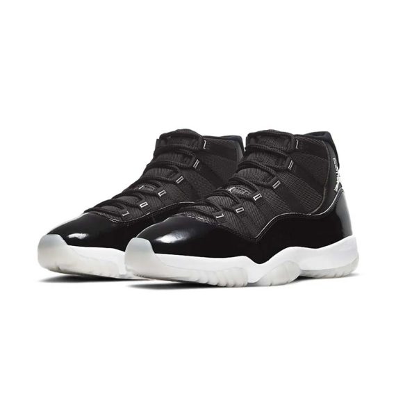 Air Jordans 11 Retro  ' Clear Black ' CT8012-011