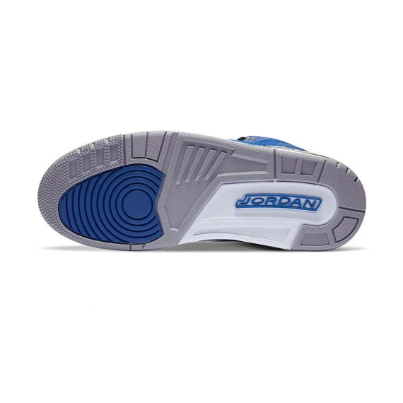  Air Jordans  3 Retro  ' Varsity Royal ' CT8532-400