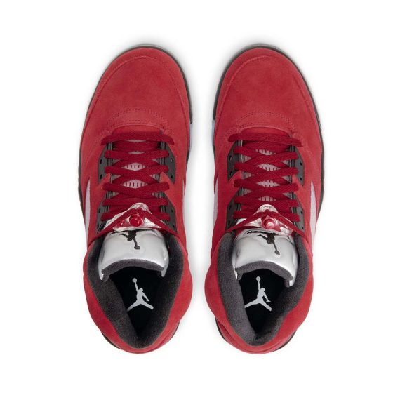  Air Jordans  5 Retro  ' Raging Bull '  DD0587-600DD0587-600